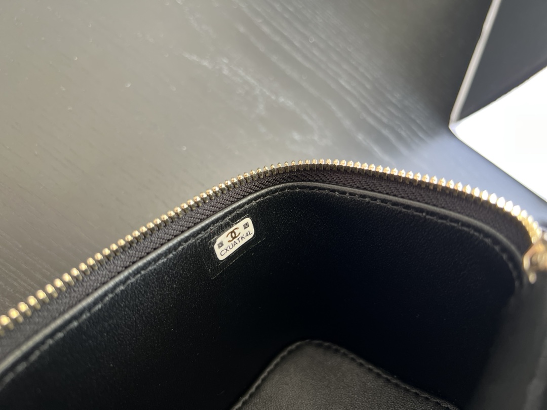 Handbag Chanel 2931 size 8.5cmx11cmx7 cm - vstockx