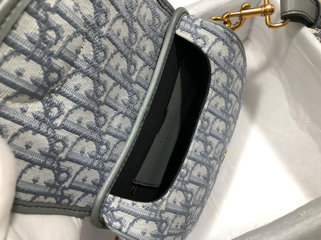Handbag Dior M9317 size 18*14*5 - vstockx