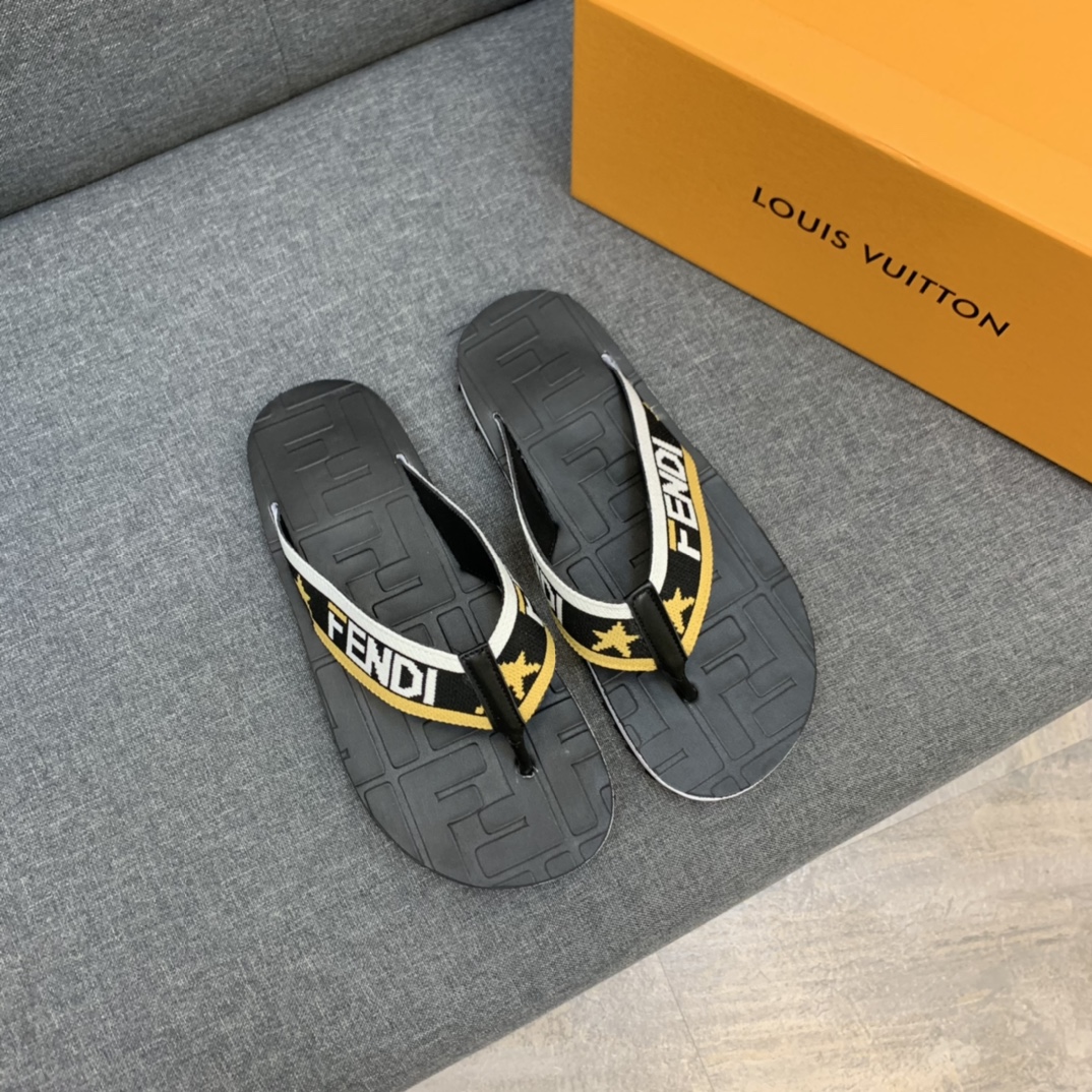 Fendi Slides 28 - vstockx