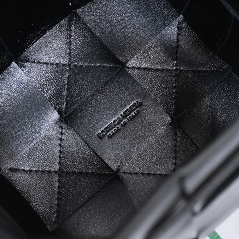 Handbags Bottega Veneta 6612 size:19 cm - vstockx