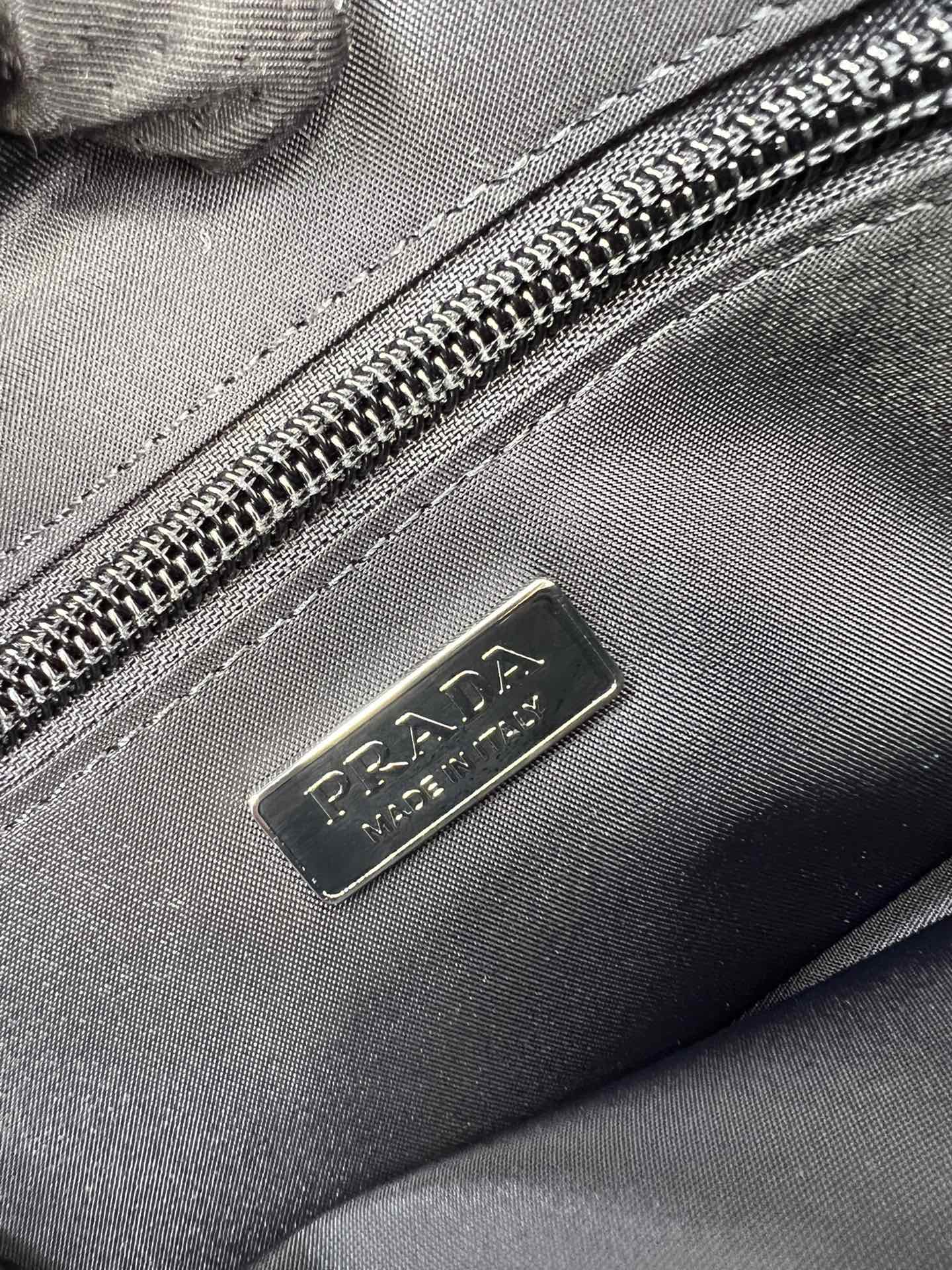 handbags prada 1BD313 23*16*11 - vstockx