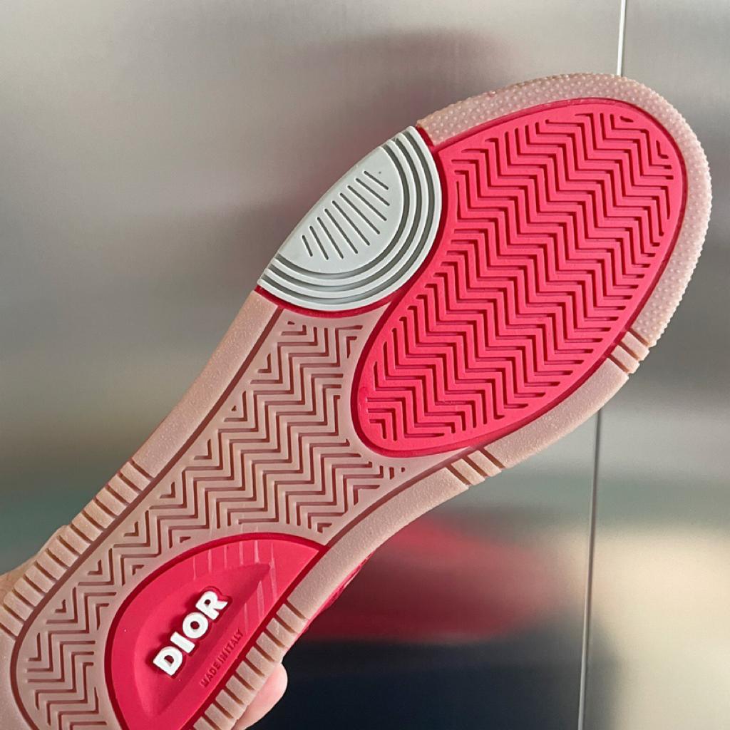 Dior B27 Low World Tour Red - vstockx