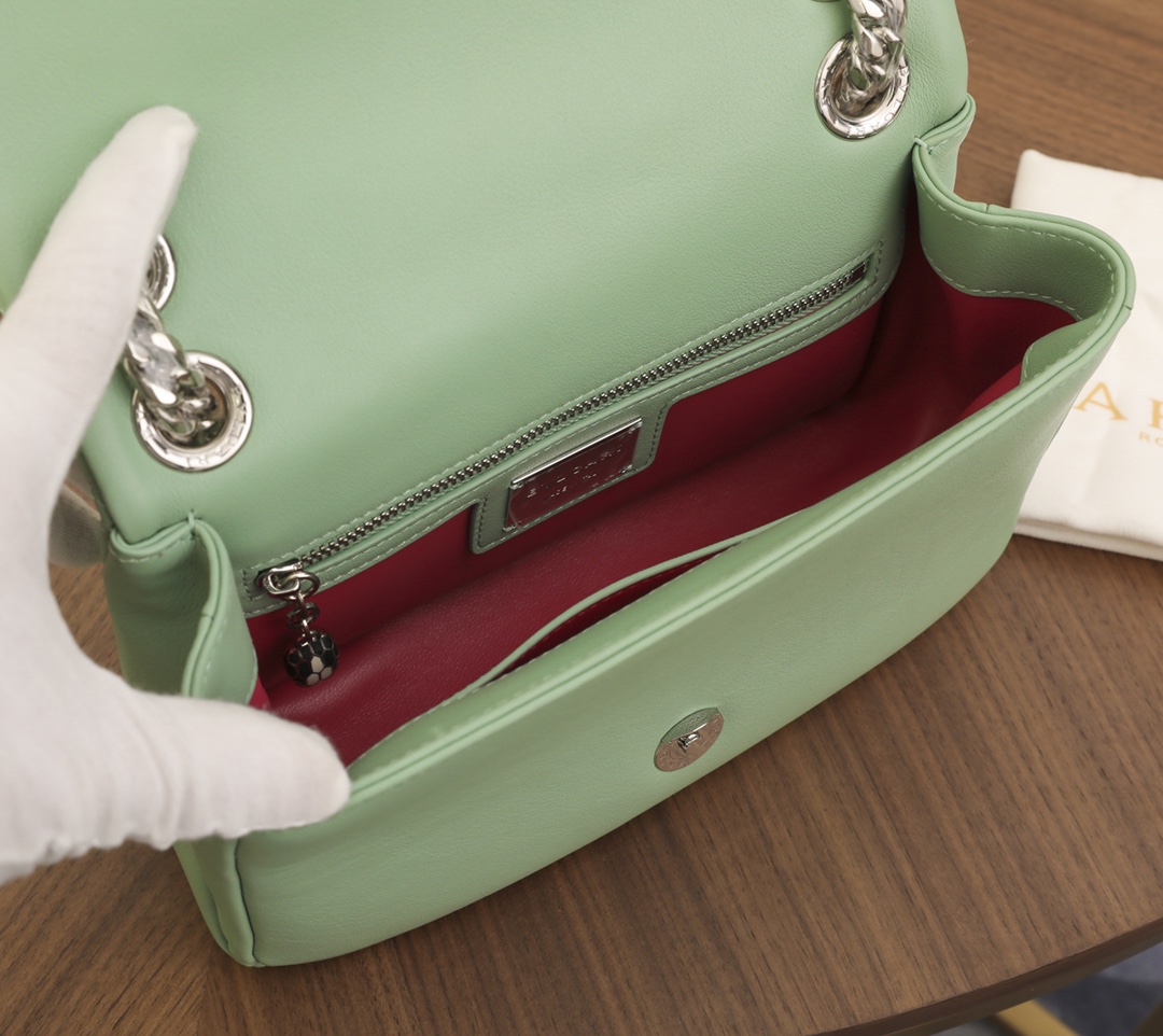 Handbags Bvlgari 28799391100 size:22.5*15*10 cm - vstockx