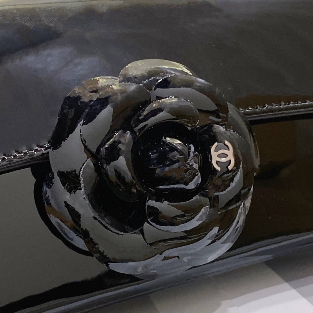 Handbag Chanel size 22 - vstockx