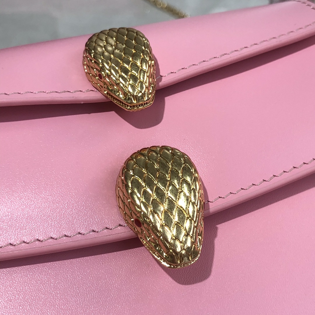 Handbags Bvlgari 288739 size:18.5*13*6.5 cm - vstockx