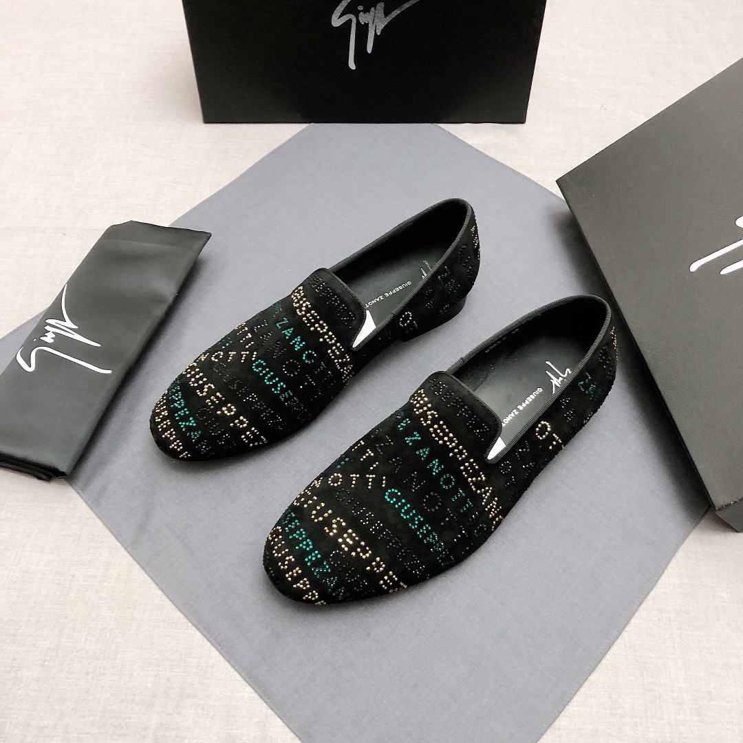 Giuseppe Zanotti Slip-on 7 - vstockx