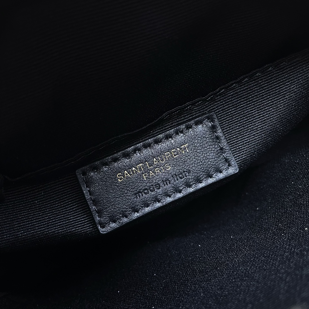 Handbags SAINT LAURENT 610436 size 17x17x5.5 cm - vstockx