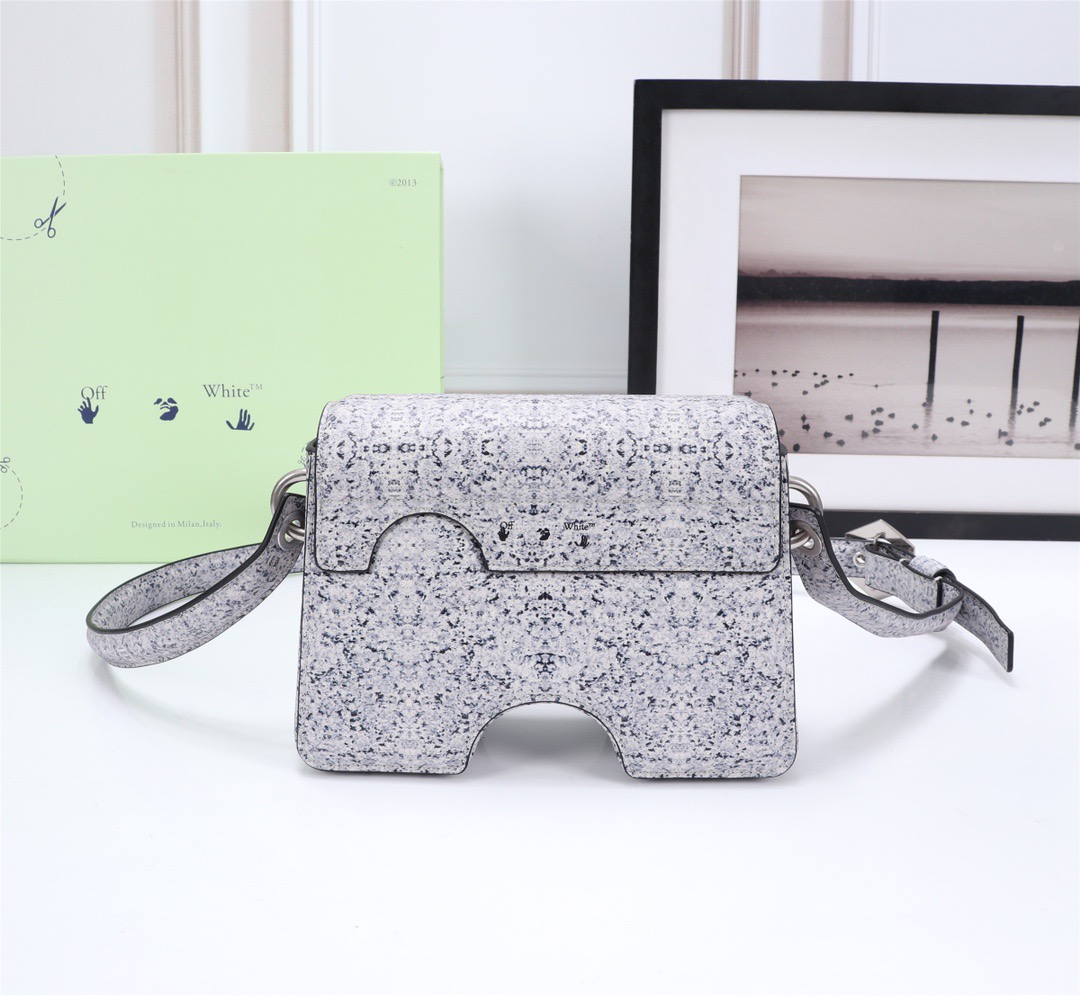 handbags OFF-White 579  6885970  size:22*16*8cm - vstockx