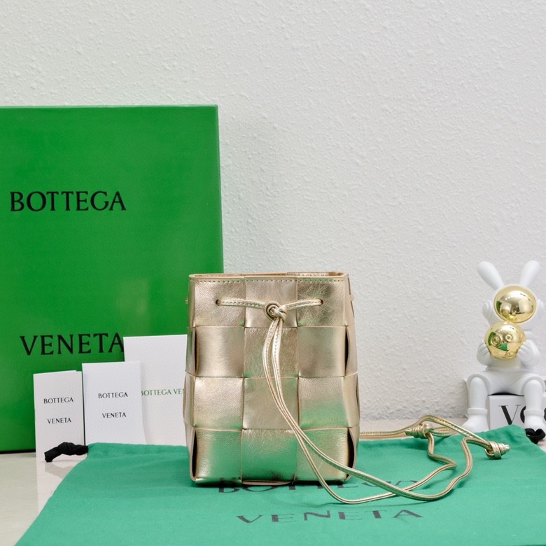 Handbags Bottega Veneta 6612 size:19 cm - vstockx