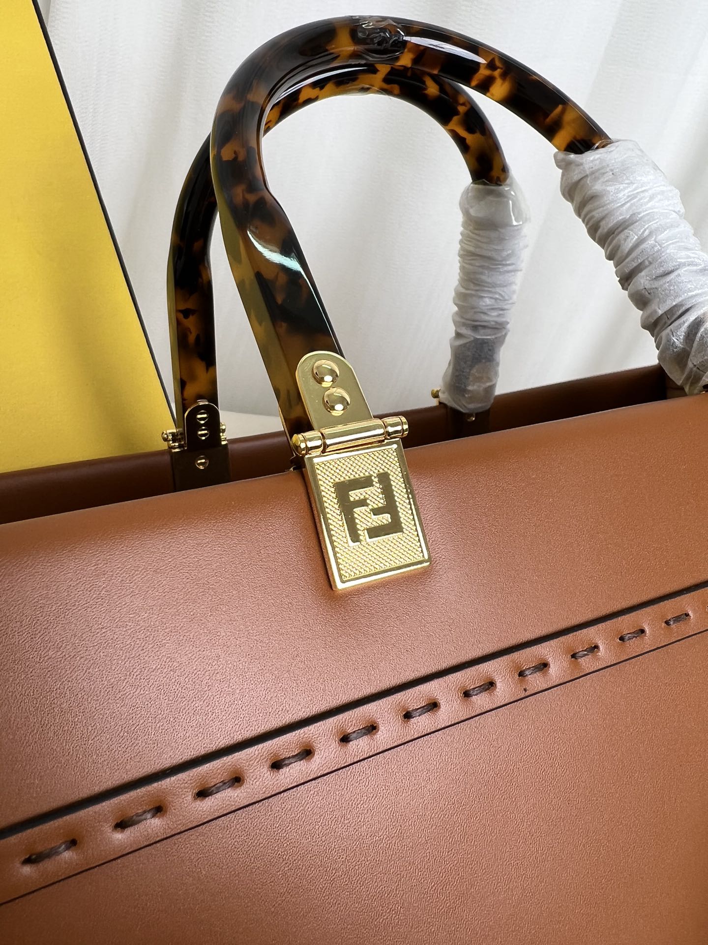 handbags FENDI 877 size:17*35*31 - vstockx