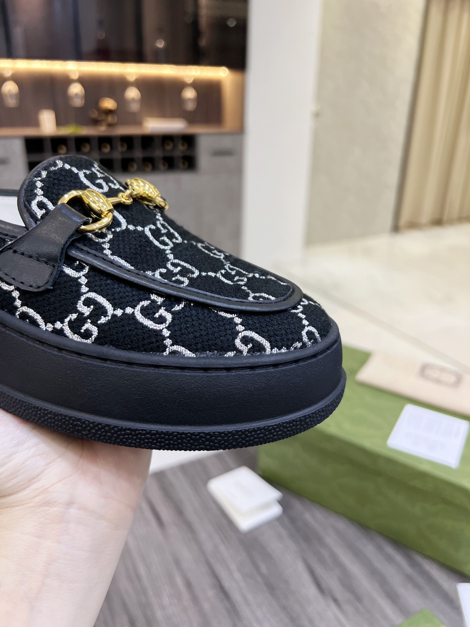 Gucci Women's WOMEN 6 - vstockx