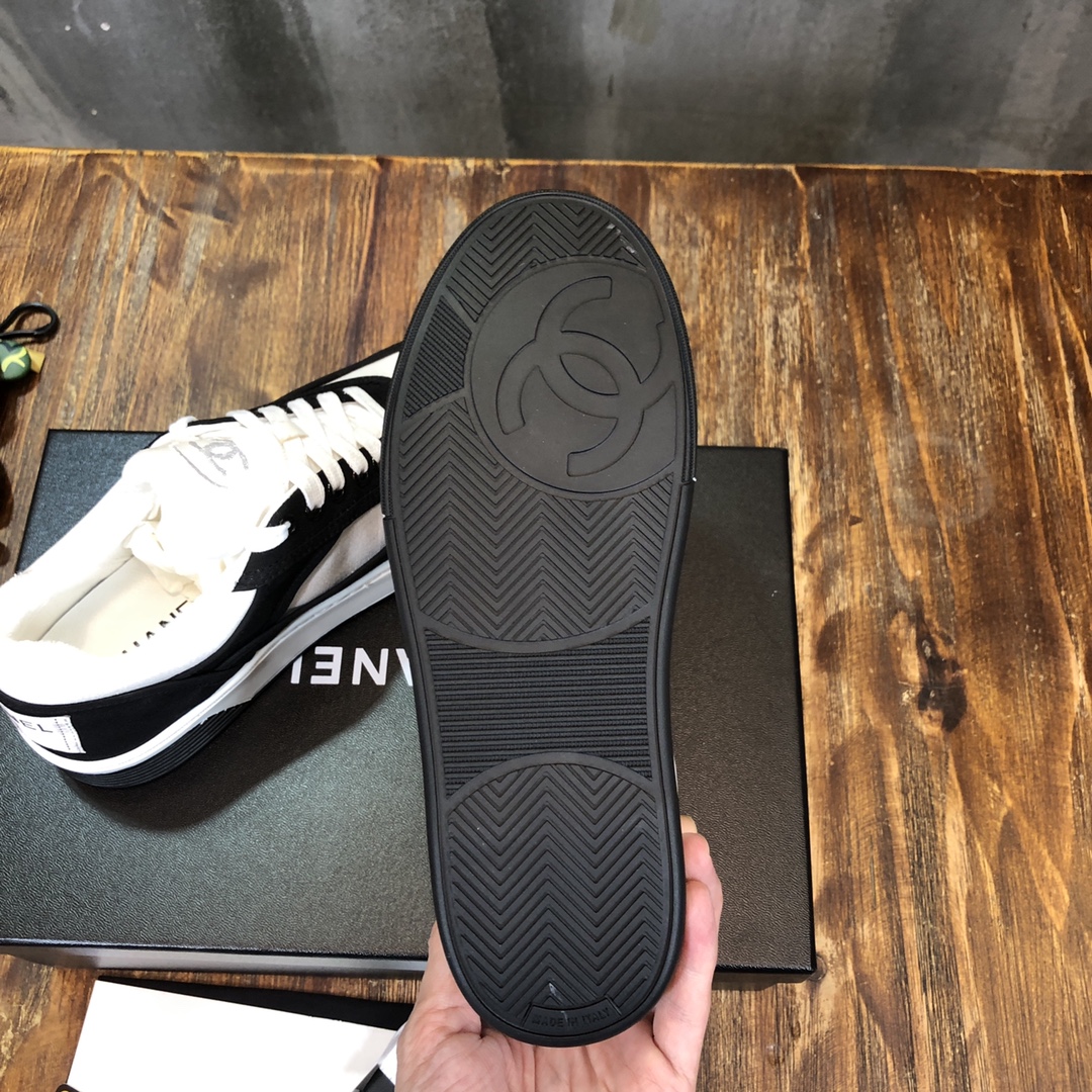 Chanel Fabric & Suede Calfskin Low Top Sneaker 25 - vstockx