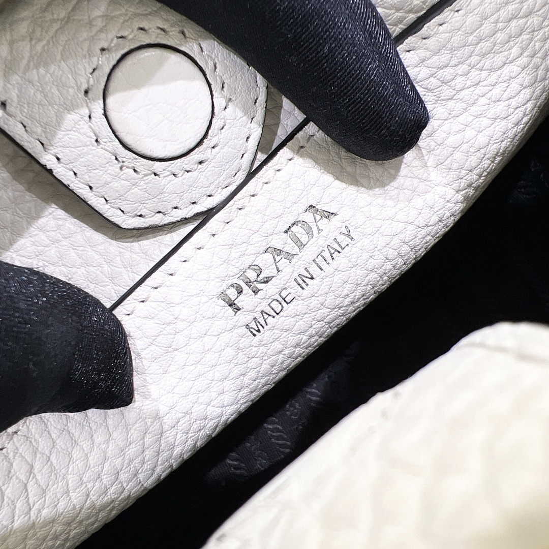 handbags prada 1BH191 size:20*19*6cm - vstockx