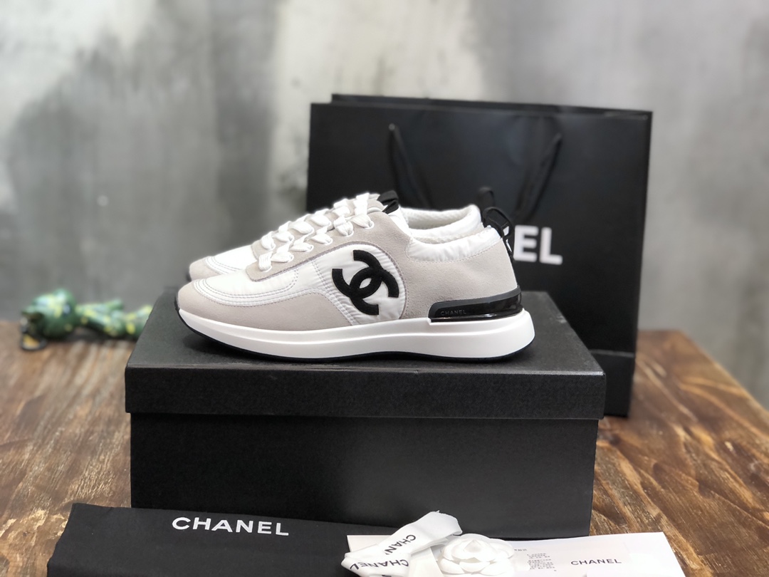 Chanel Fabric & Suede Calfskin Low Top Sneaker 33 - vstockx