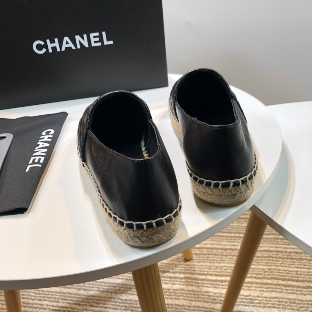 Chanel Loafers 61 - vstockx