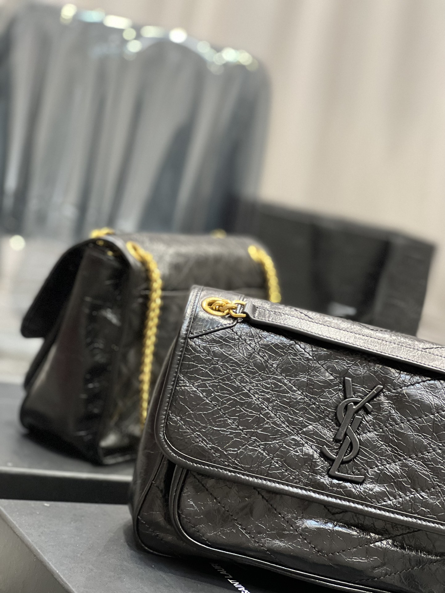 Handbags SAINT LAURENT 633158 size 28  8  20 cm - vstockx
