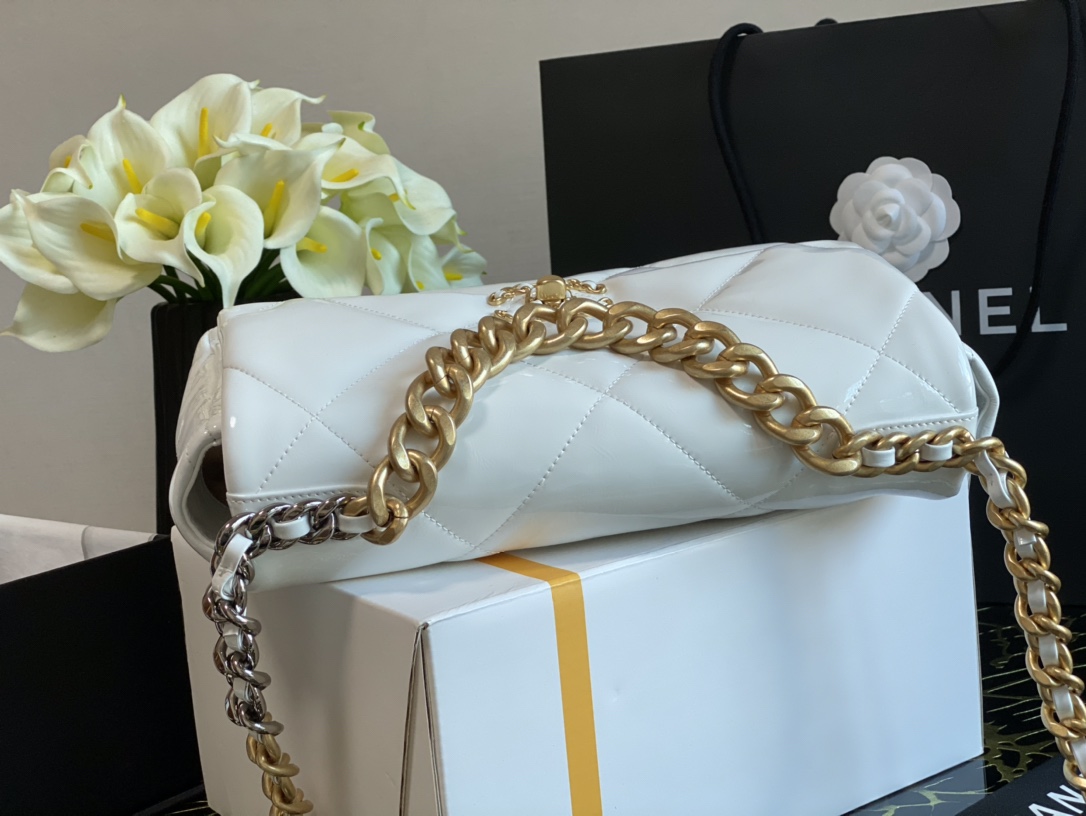 Handbag Chanel size 30 cm - vstockx