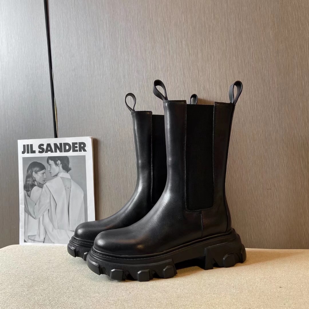 Bottega Veneta Boots 2 - vstockx