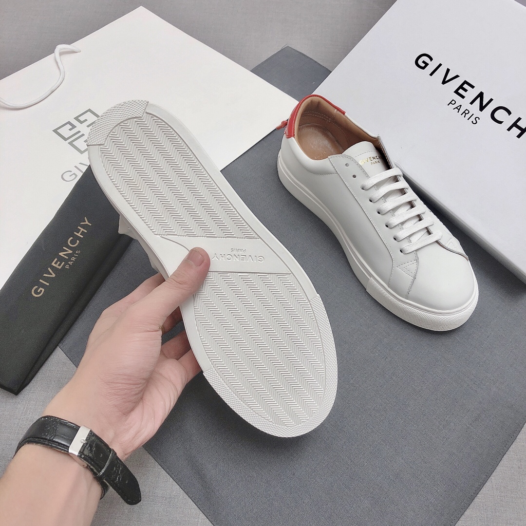 Givenchy Urban Street Logo-print Leather Sneakers 44 - vstockx