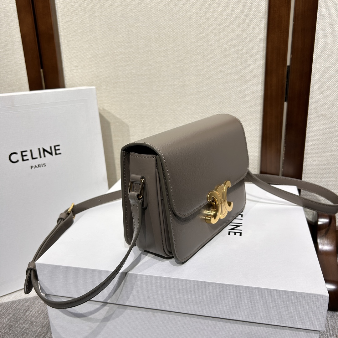 Handbags CELIN TEEN TRIOMPHE BAG 188423 size:18.5*14*5 cm - vstockx