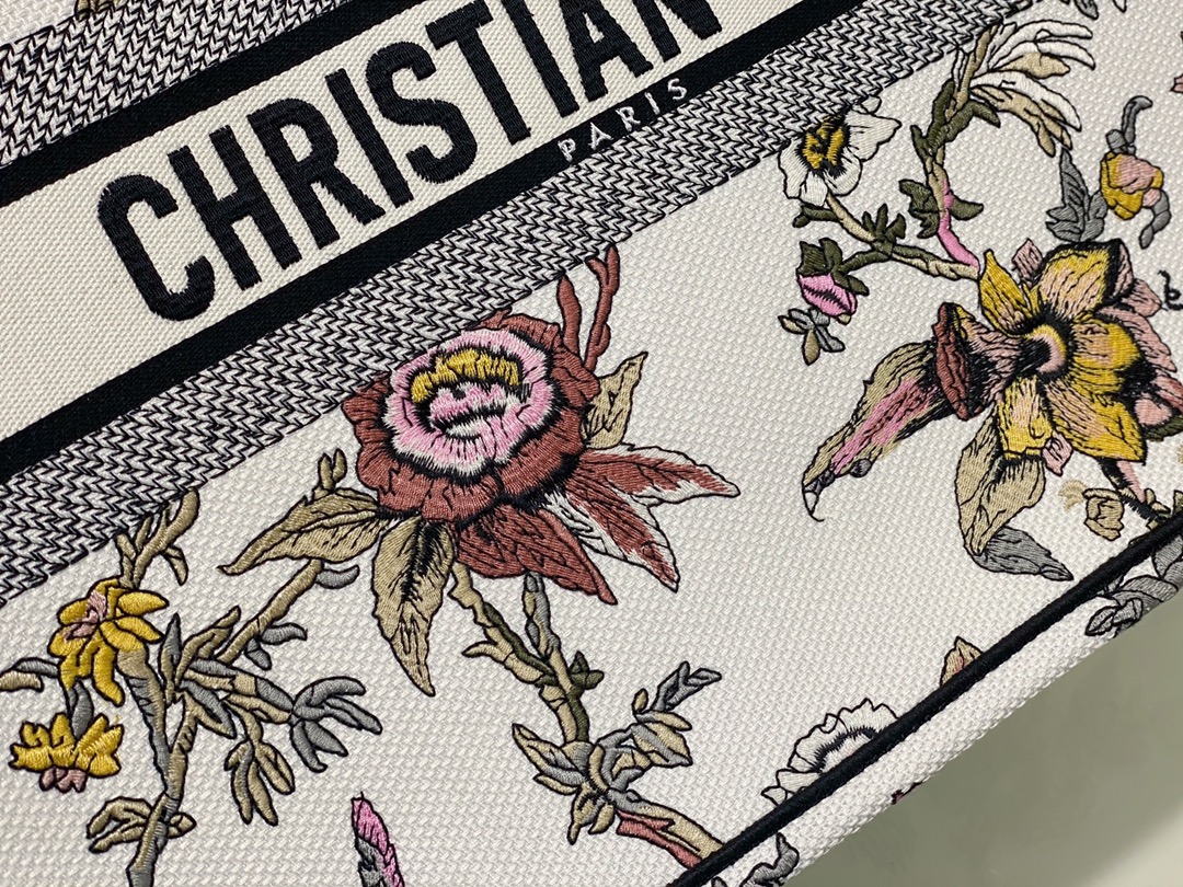 Handbags Dior Book Tote 8001 size:41 cm - vstockx