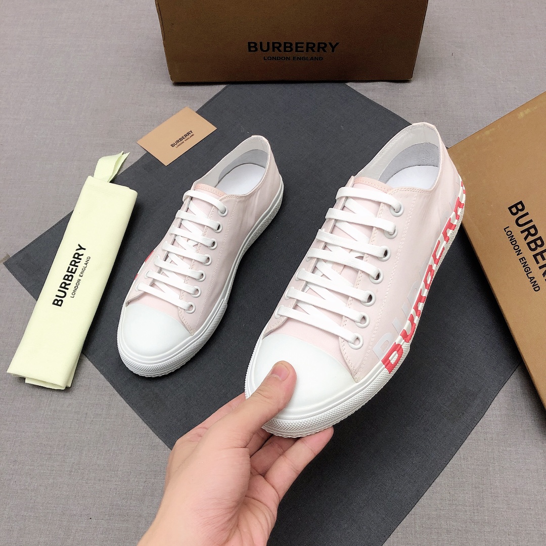 Burberry Perforated Check Sneaker 16 - vstockx