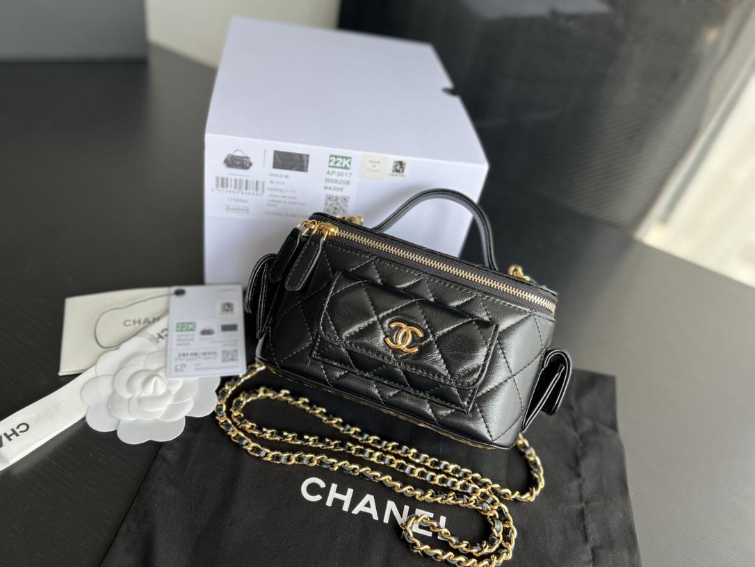 Handbag Chanel AP3017 size 17cm10cmx8 cm - vstockx