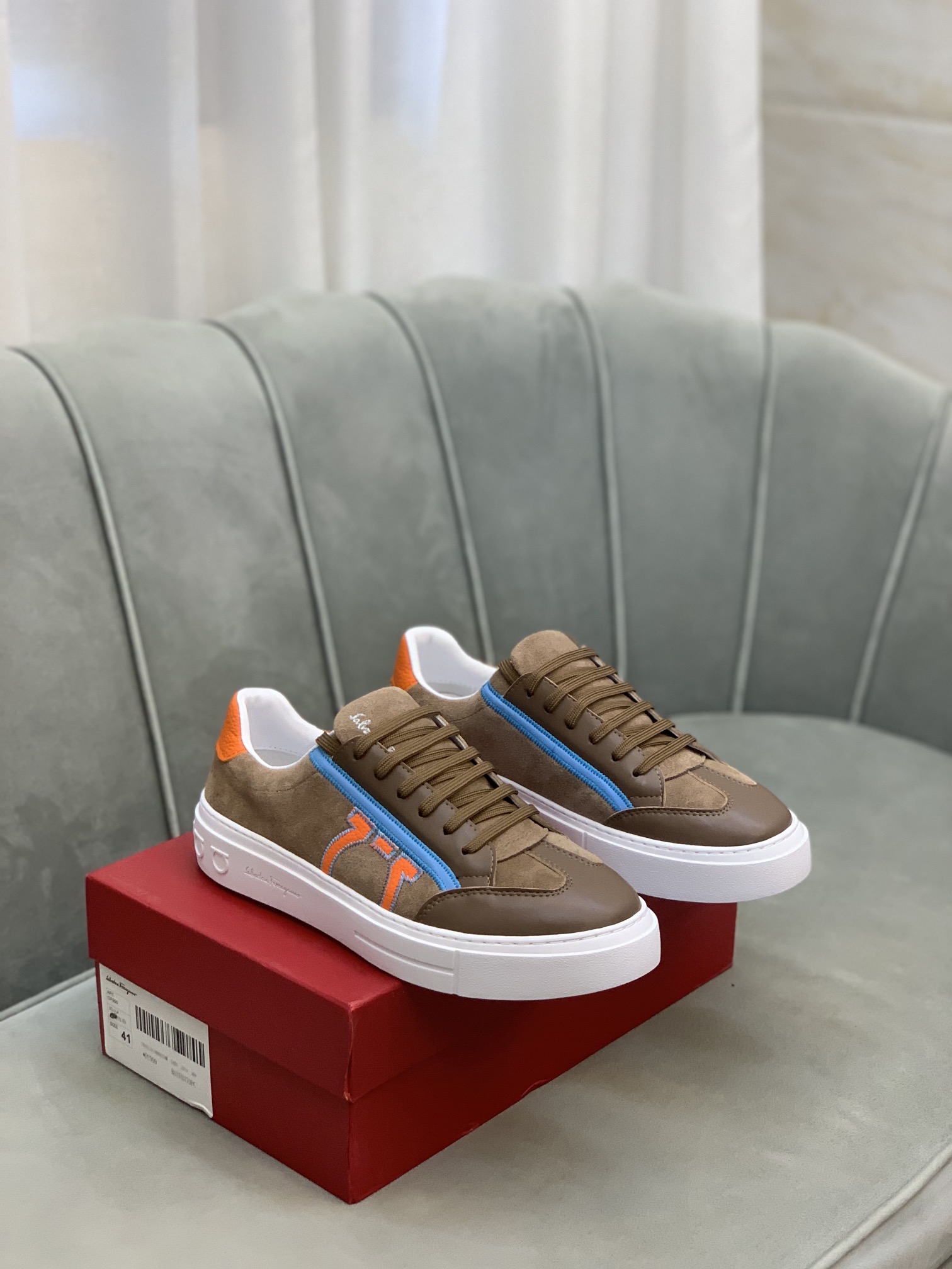 Salvatore Ferragamo Gancini Sneaker 13 - vstockx