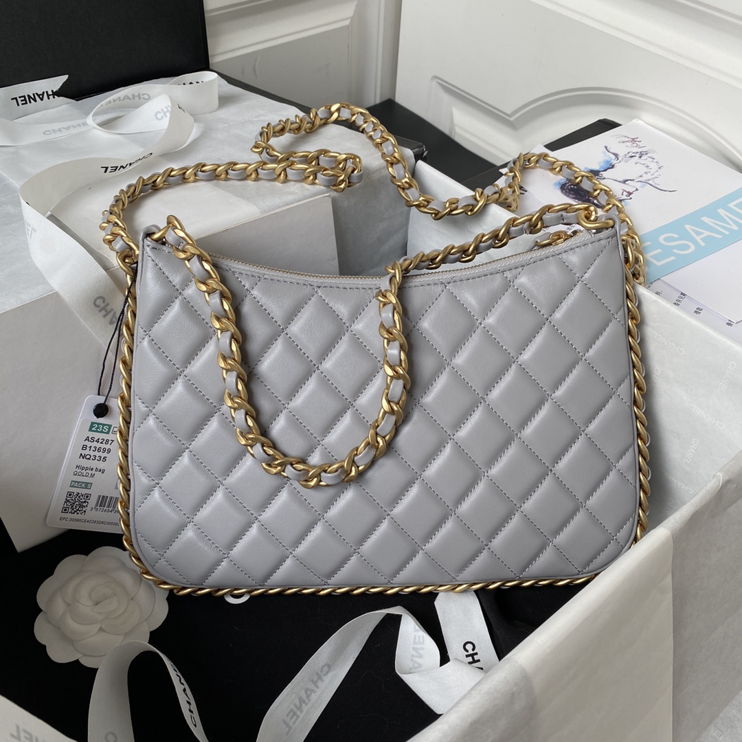 Handbags LOEWE AS4287 size:17.5  28.5  2 cm - vstockx
