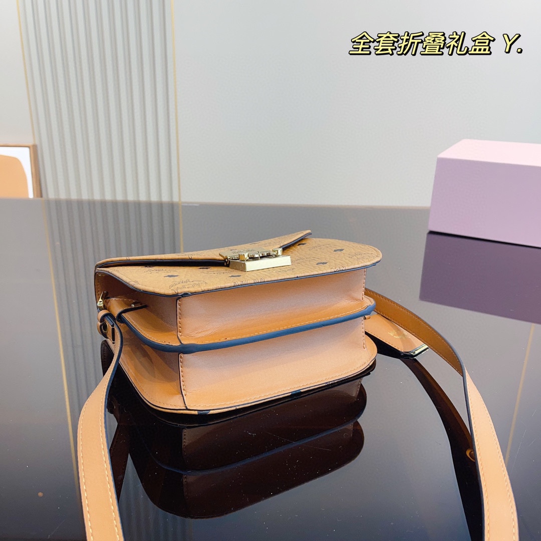 Handbags MCM mom size:21*10*18 cm - vstockx