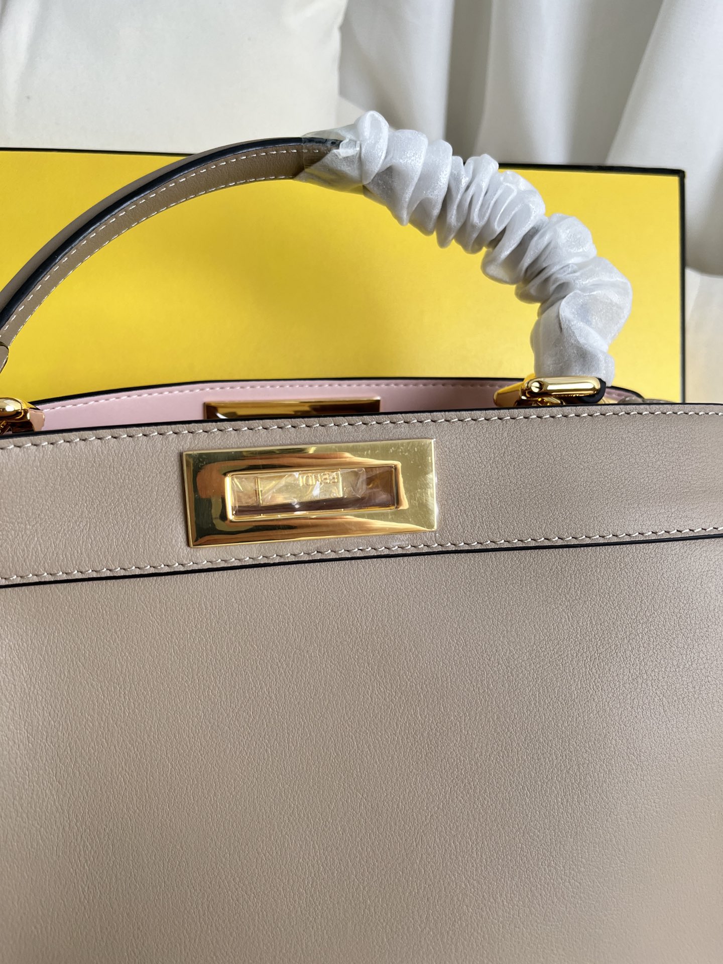 handbags FENDI 0230 size:25.5*33.5*13cm - vstockx