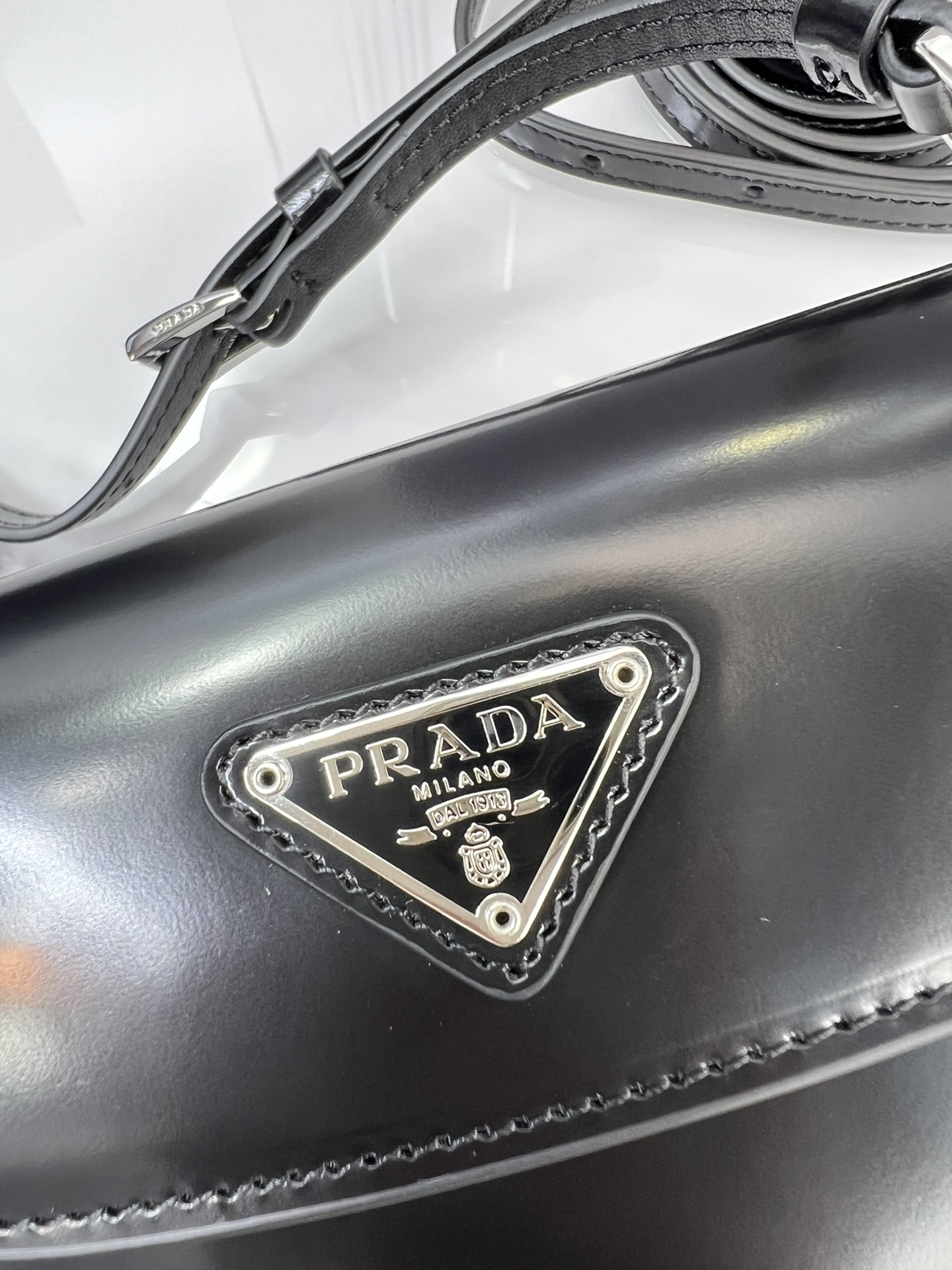 handbags prada 1BH188 17*14.5*7 - vstockx