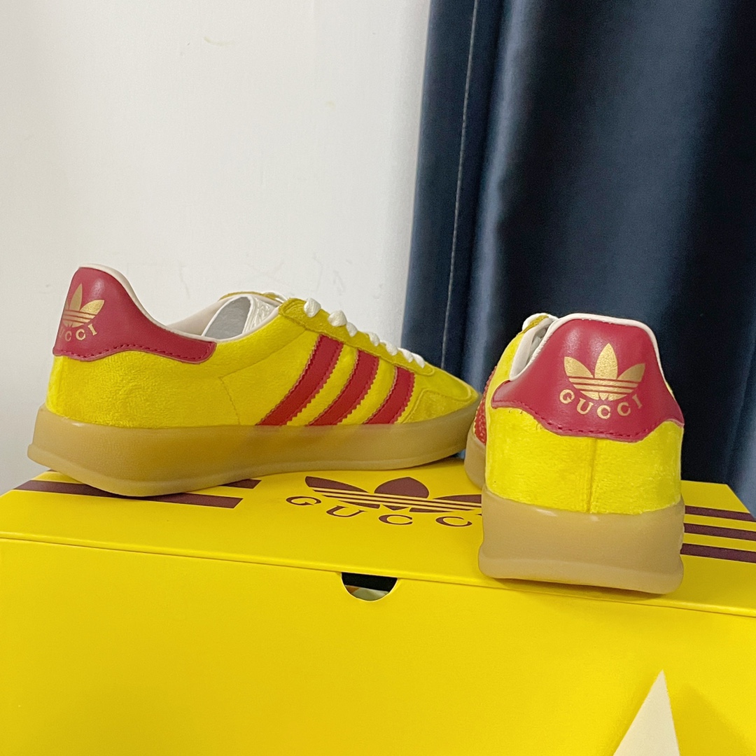 adidas x Gucci Gazelle Sneaker 6 - vstockx