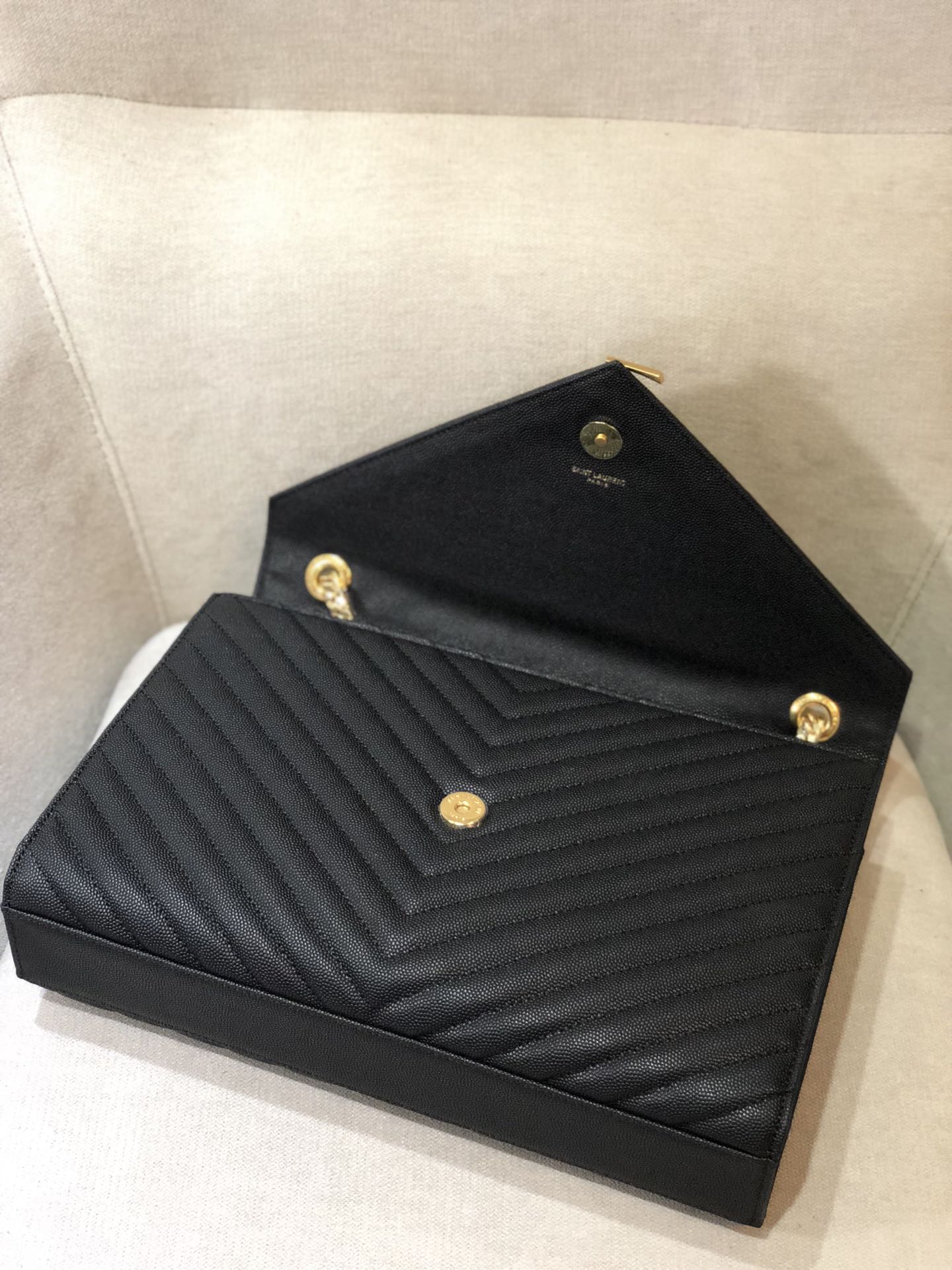 Handbags SAINT LAURENT 342023 size 31*2.5*21.5 cm - vstockx