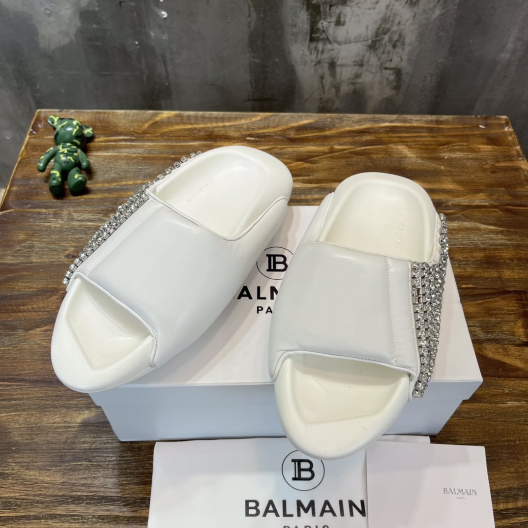 Balmain Quilted leather B-IT mules 8 - vstockx