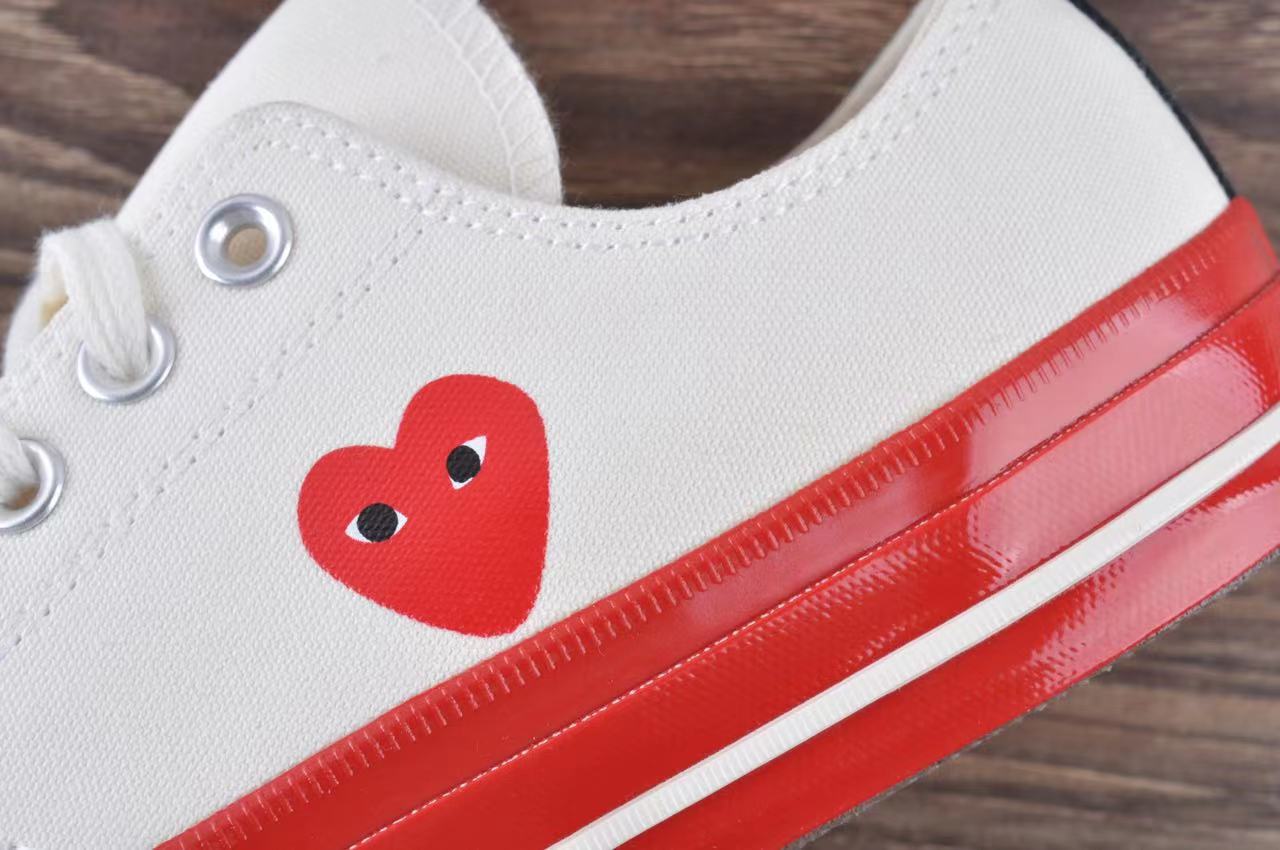 Converse Chuck Taylor All-Star 70 Ox Comme des Garcons PLAY Egret Red Midsole - vstockx