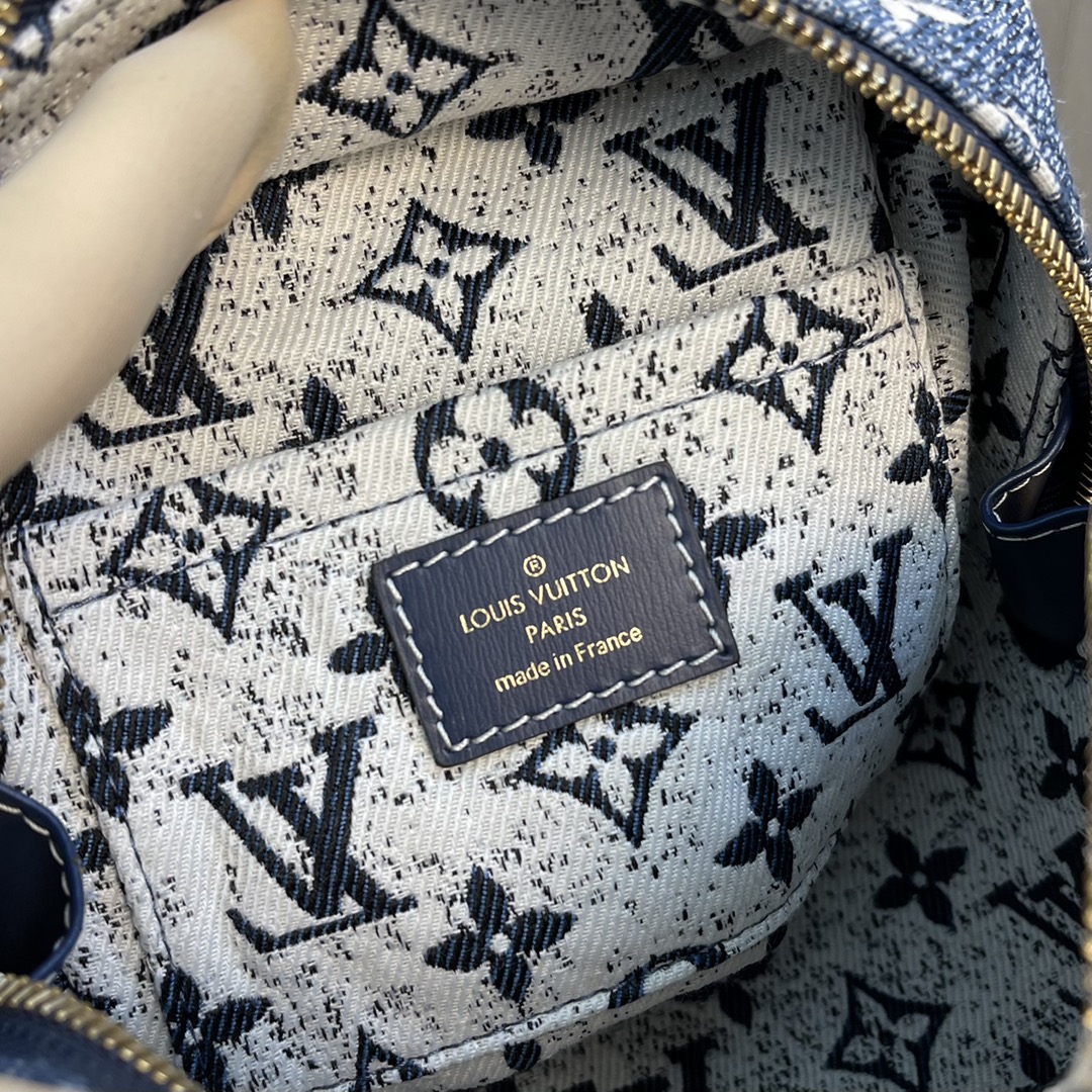 Handbag Louis Vuitton M59611 size 16.0x16.0x16.0 cm - vstockx