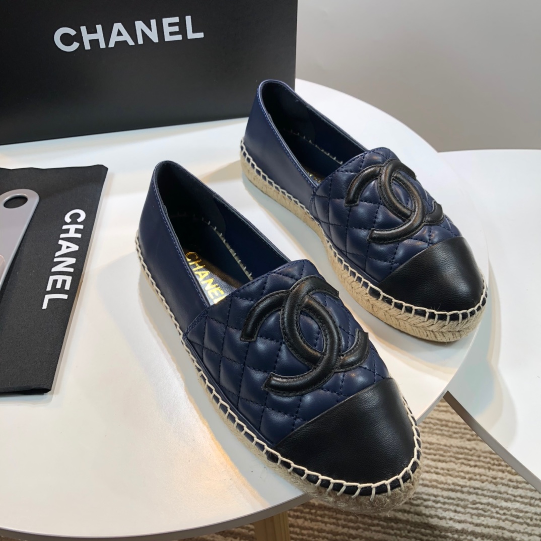 Chanel Loafers 55 - vstockx