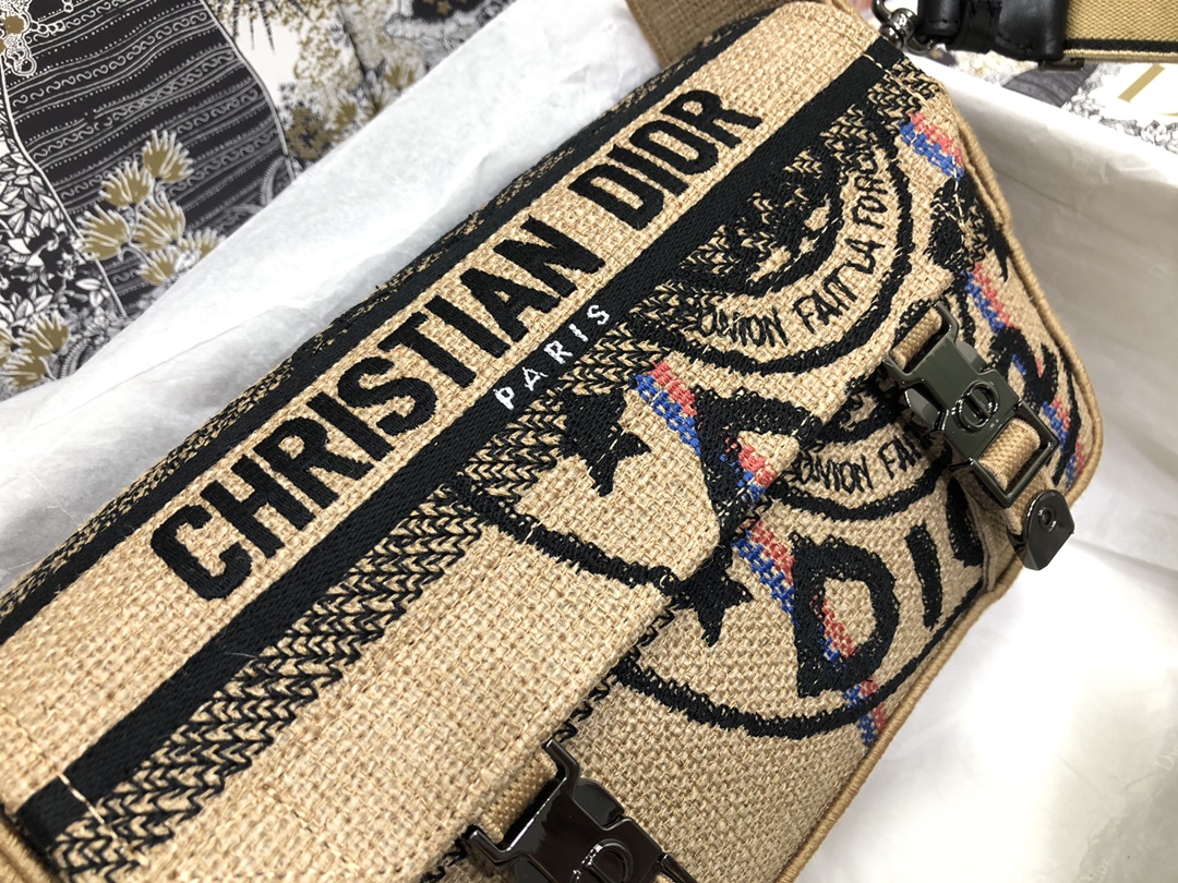 Handbag Dior M1241 size 23 x 15 x 8 cm - vstockx