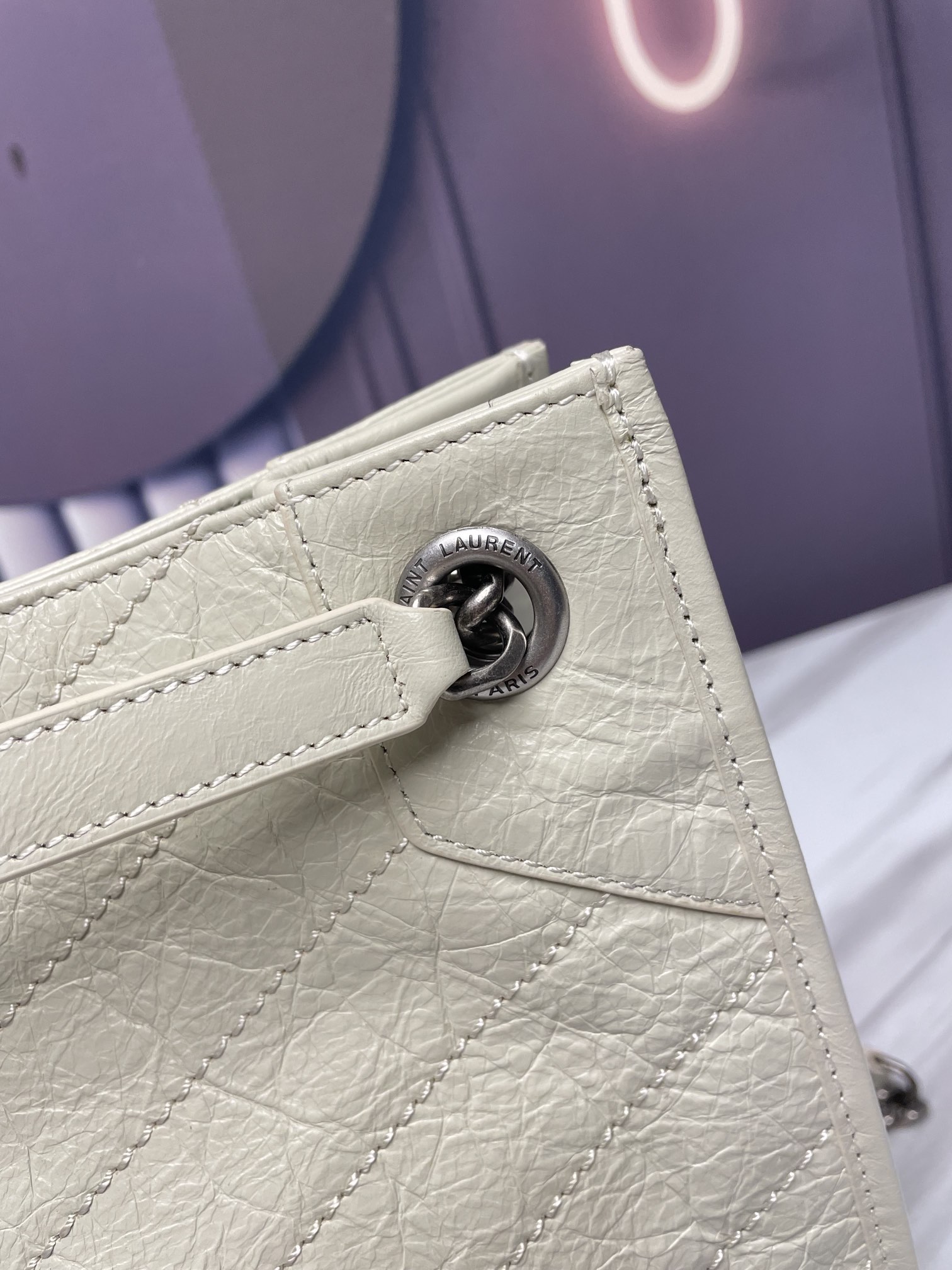 Handbags SAINT LAURENT 577999 size 33x27x11.5 cm - vstockx