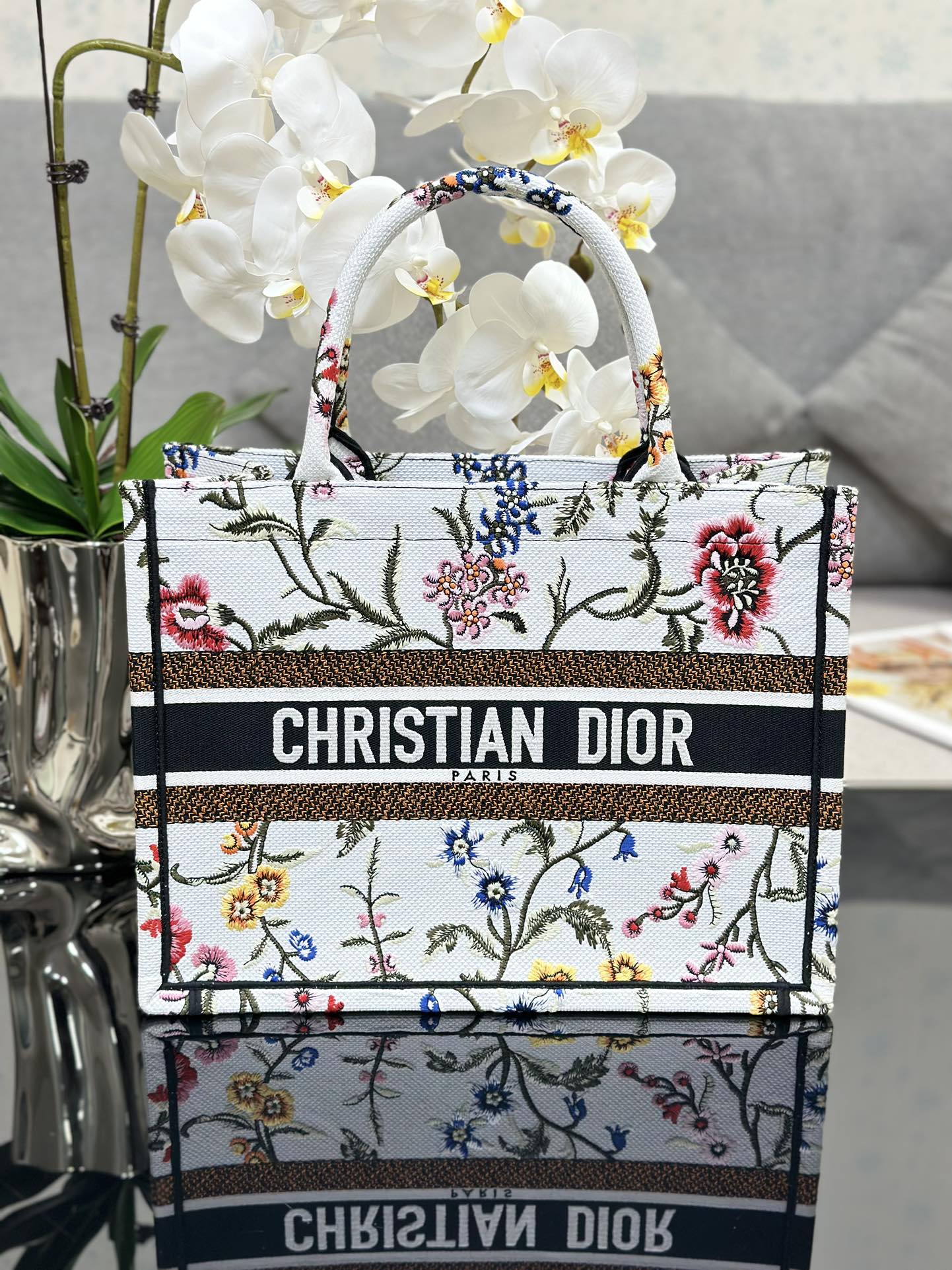 Handbag Dior M1286 size 36 x 27.5 x 16.5 cm - vstockx