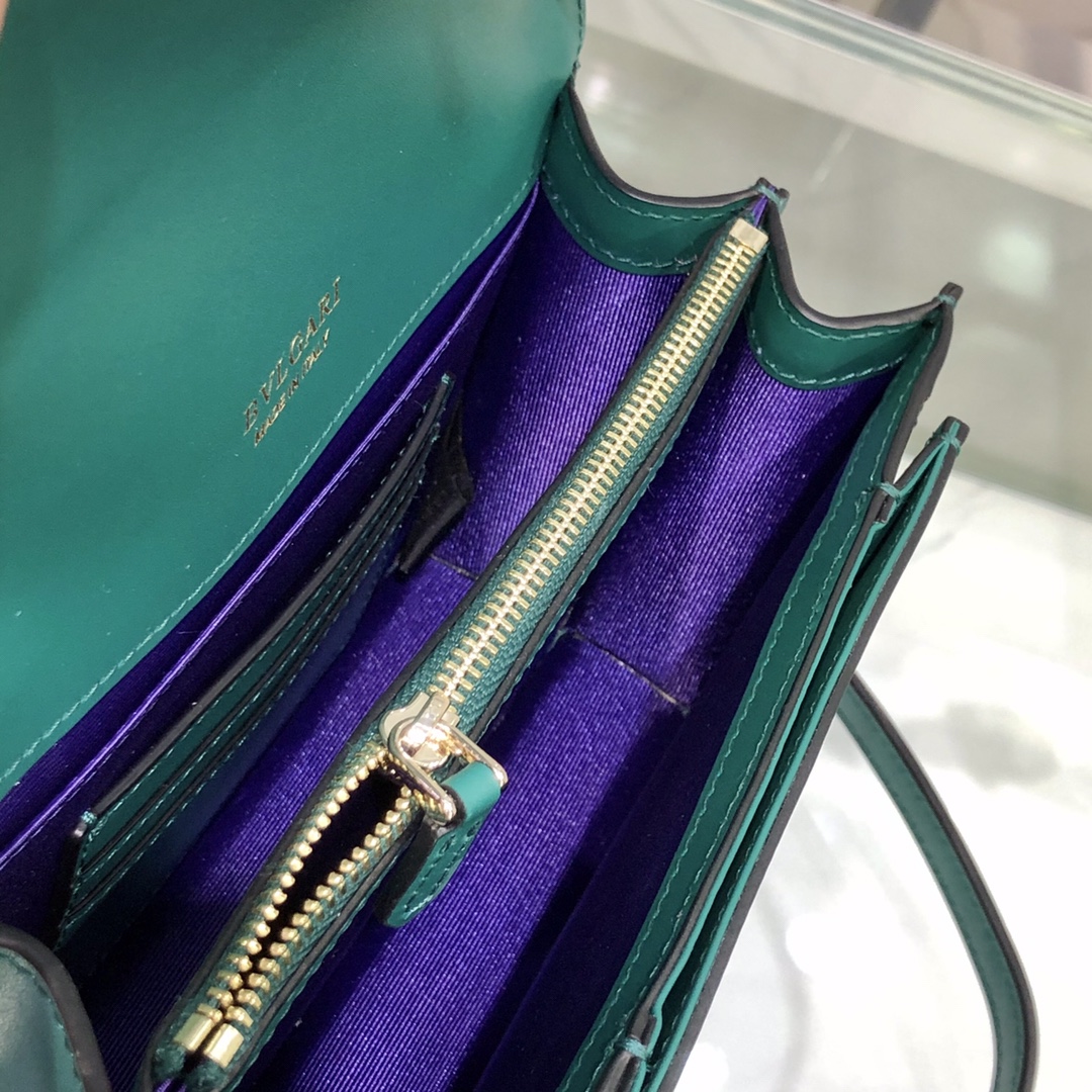 Handbags Bvlgari 9676 size:19*13*7 cm - vstockx