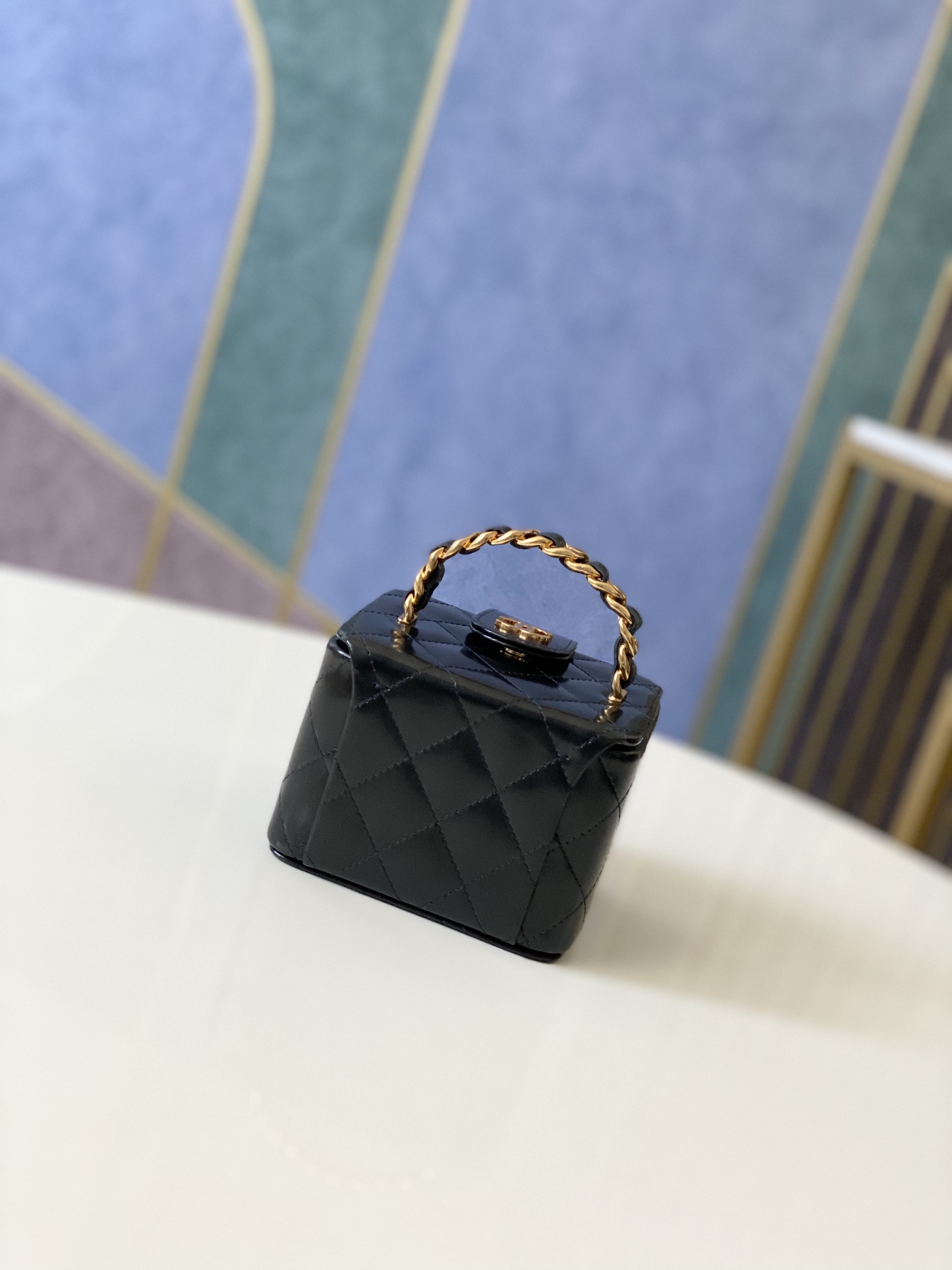 Handbag chanel size 11*9.5*8.5 cm - vstockx
