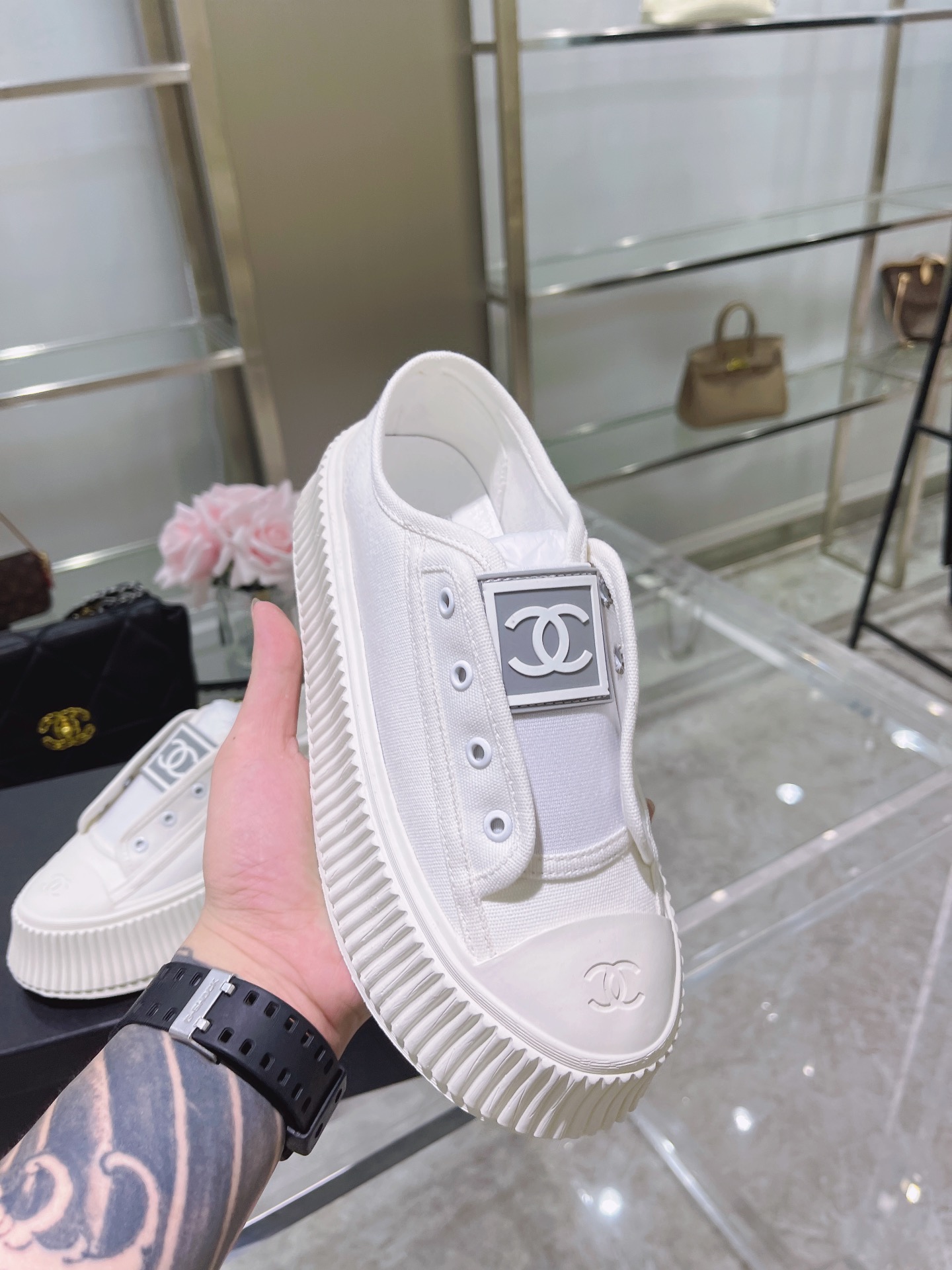 Chanel Platform Sneaker 19 - vstockx