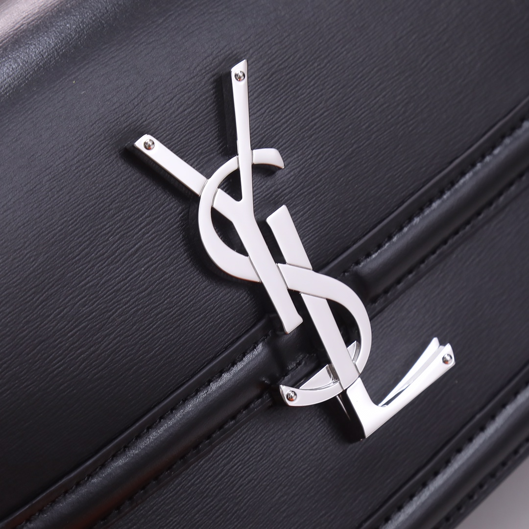 Handbags SAINT LAURENT 634306 size 19x13x5 cm - vstockx