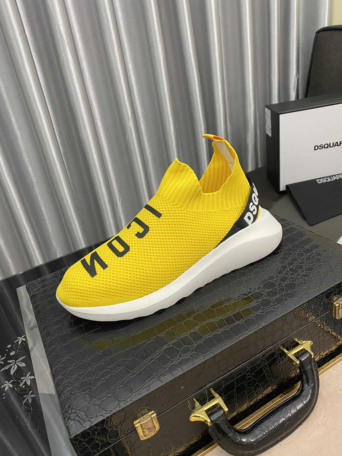 DSQUARED2 sneaker 38 - vstockx