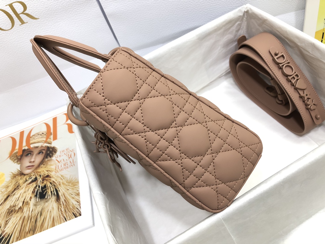 Handbag Dior M0538 size 20*16.5*8 cm - vstockx