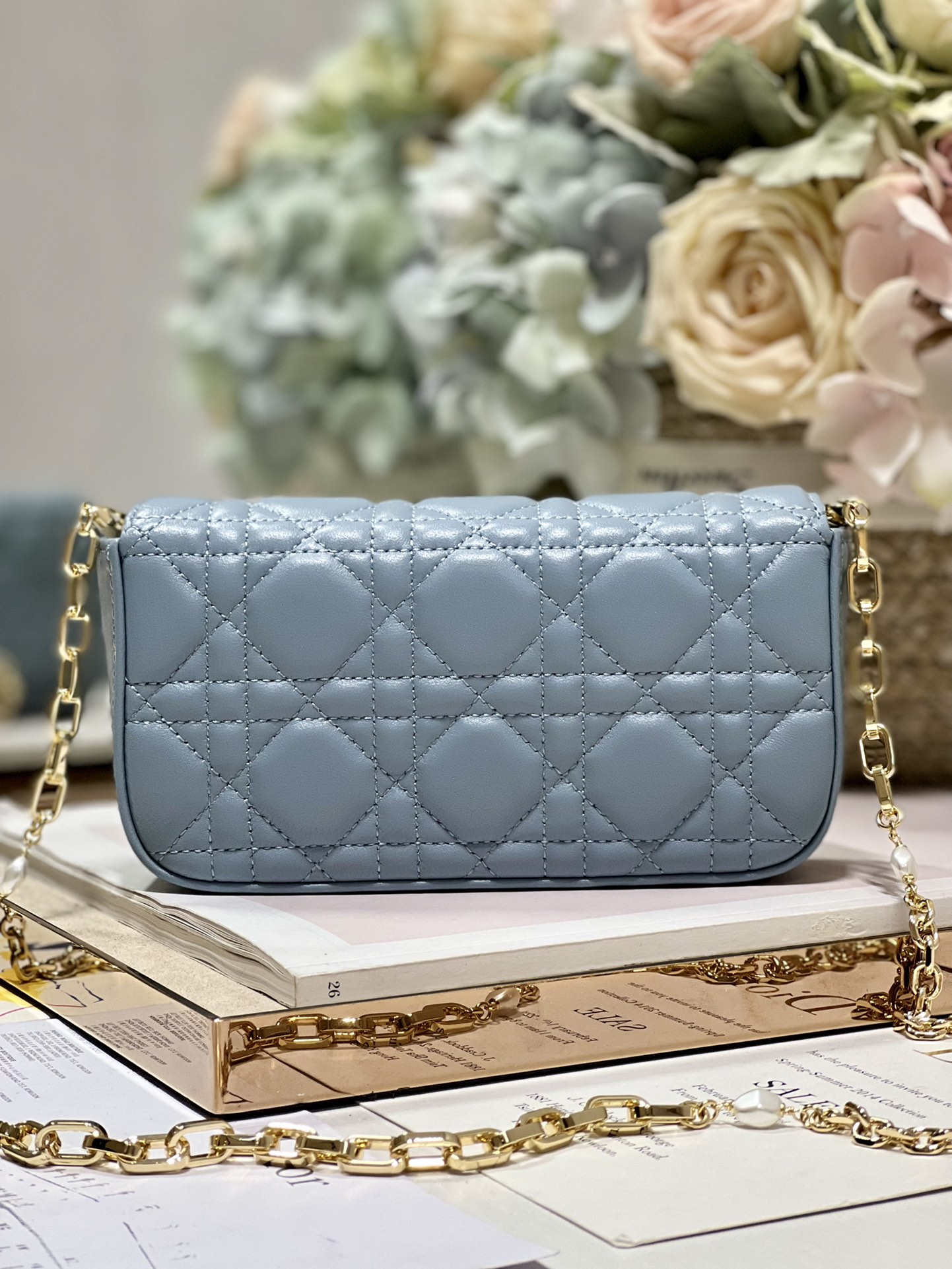 Handbag Dior 0977 size 18.5 x 10 x 4 cm - vstockx