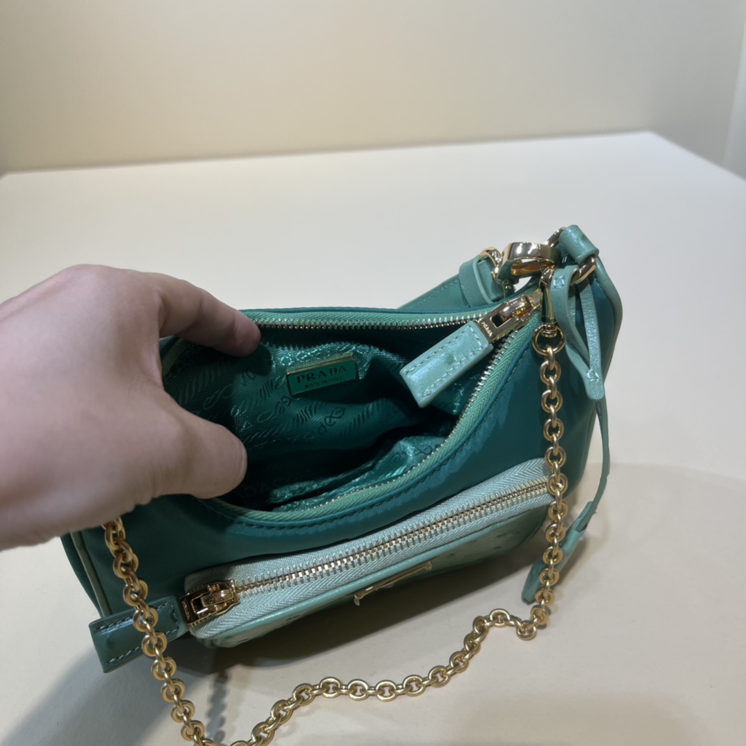 Handbags Prada 1BC198 size:22×19.5×6 cm - vstockx