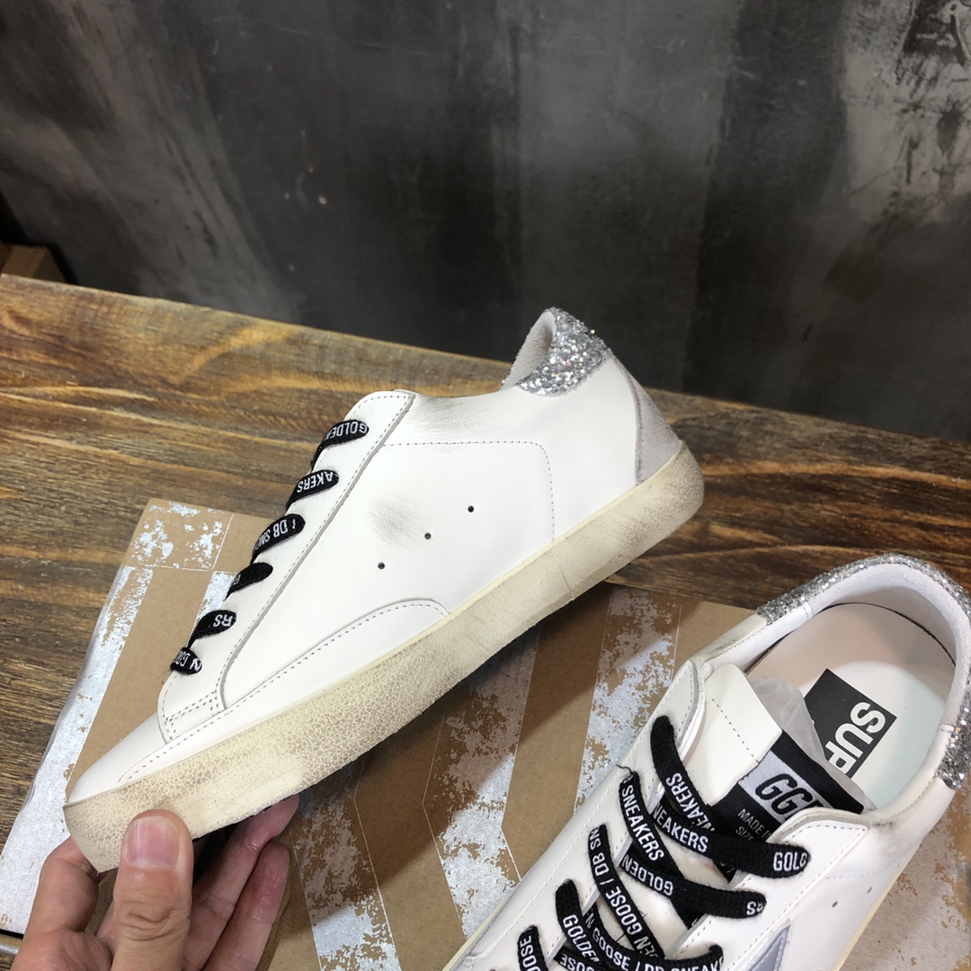 Golden Goose Superstar distressed-finish sneakers 6 - vstockx